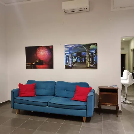Sottosopra Chiaia Apartment Naples