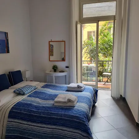 Sottosopra Chiaia Apartment Naples