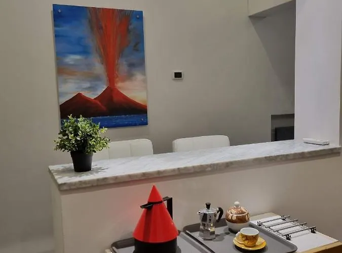 Sottosopra Chiaia Неаполь