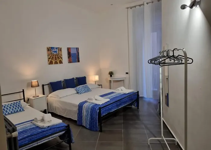 Апартаменты Sottosopra Chiaia *