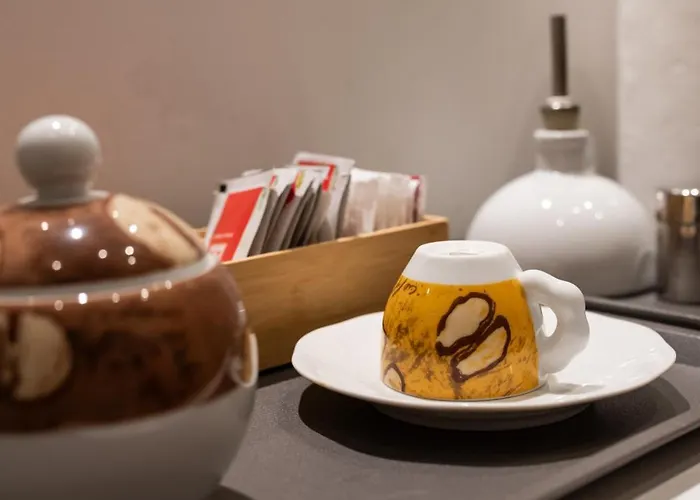 Sottosopra Chiaia * Неаполь