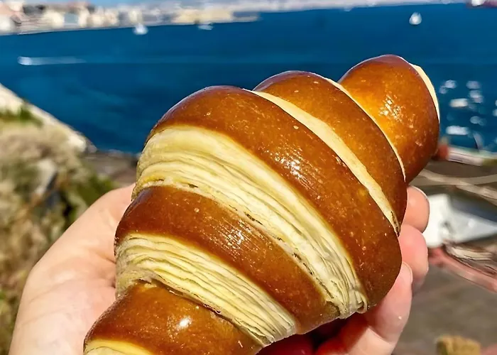 Sottosopra Chiaia * Неаполь