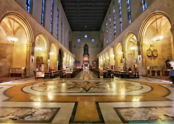 Sottosopra Chiaia Неаполь