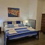 Sottosopra Chiaia Νάπολη