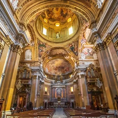 Daire Sottosopra Chiaia Napoli